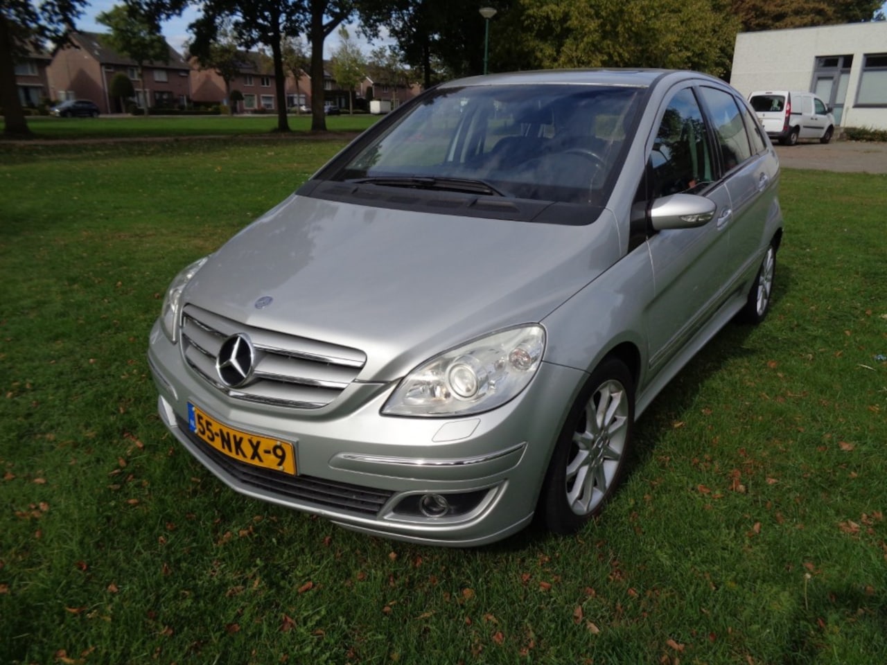 Mercedes-Benz B-klasse - met nieuwe a p k automaat - AutoWereld.nl