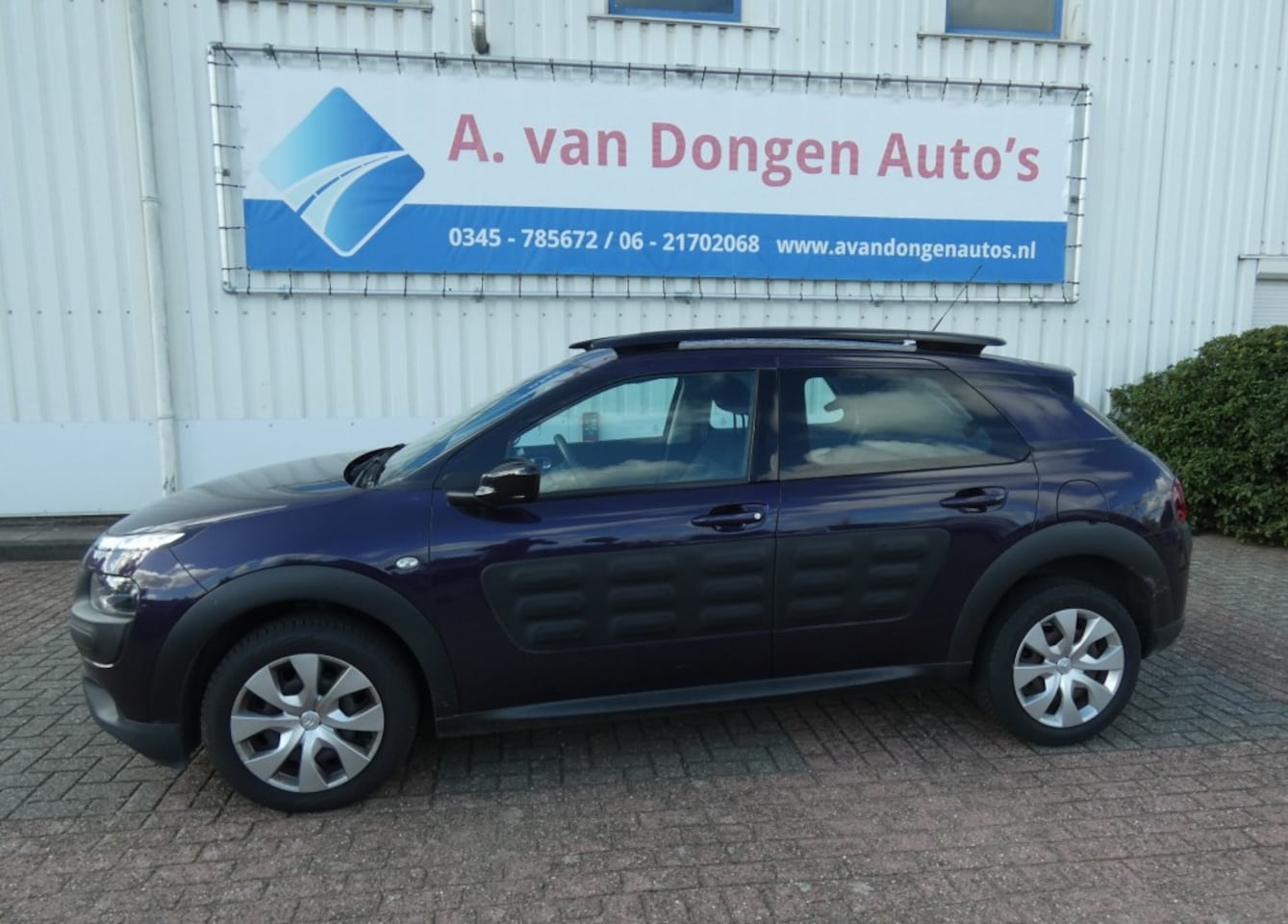 Citroën C4 Cactus - 1.2 PureTech Business 1.2 PURETECH BUSINESS,Navi,Bltooth,PDC,DealerOH - AutoWereld.nl