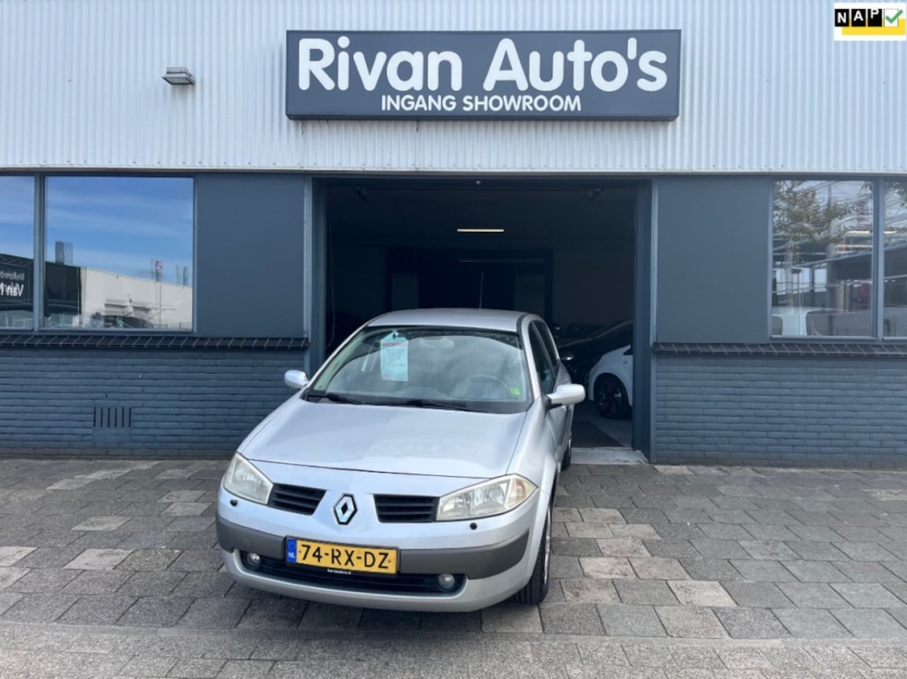 Renault Mégane - 1.6-16V PRIV.LUXE - Lees tekst onder advertentie - AutoWereld.nl