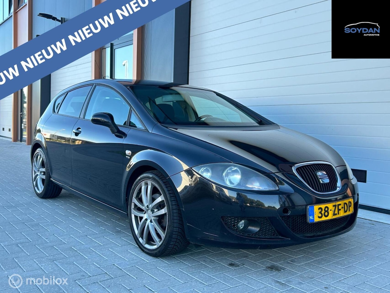 SEAT Leon - 1.4 TSI Sportstyle | AIRCO | NW APK | CRUISE | - AutoWereld.nl