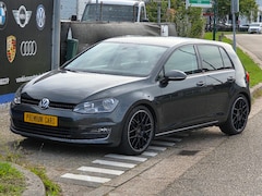 Volkswagen Golf - 1.2 TSI Allstar Speciale uitrusting / PDC / 130 PK