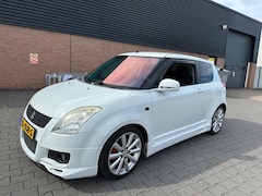 Suzuki Swift - 1.6 Sport