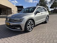 Volkswagen Tiguan - R-Line 1.4 TSI 4Motion Highline automaat [ panodak, leer, virtual dash, fm navi, camera ]