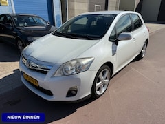 Toyota Auris - 1.8 Full Hybrid Dynamic Business 2011 Navigatie 2e eigenaar met alle boekjes en de NAP