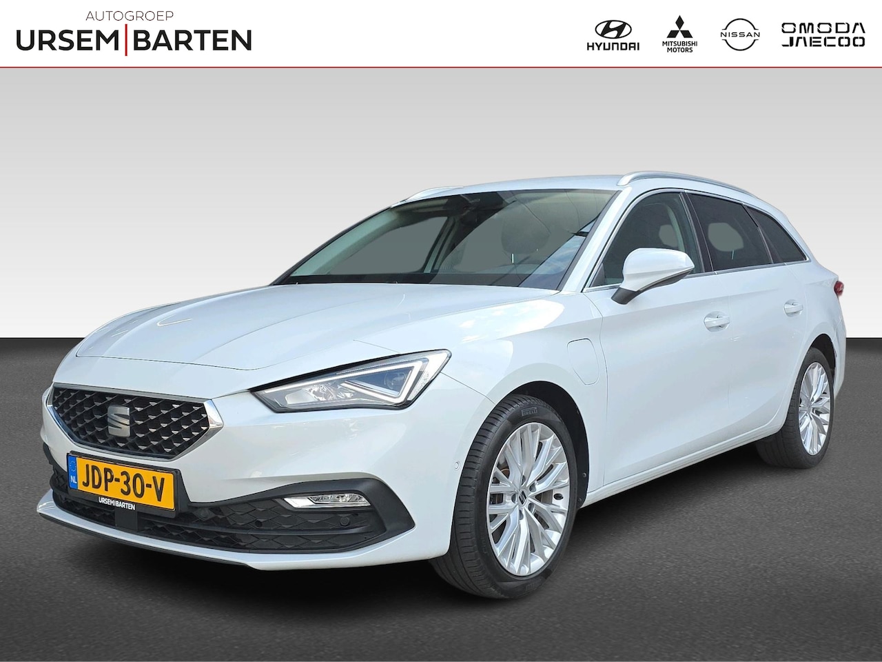SEAT Leon Sportstourer - 1.4 TSI eHybrid PHEV Xcellence Business | Automaat | Half leder | Adaptive Cruise | Parkee - AutoWereld.nl