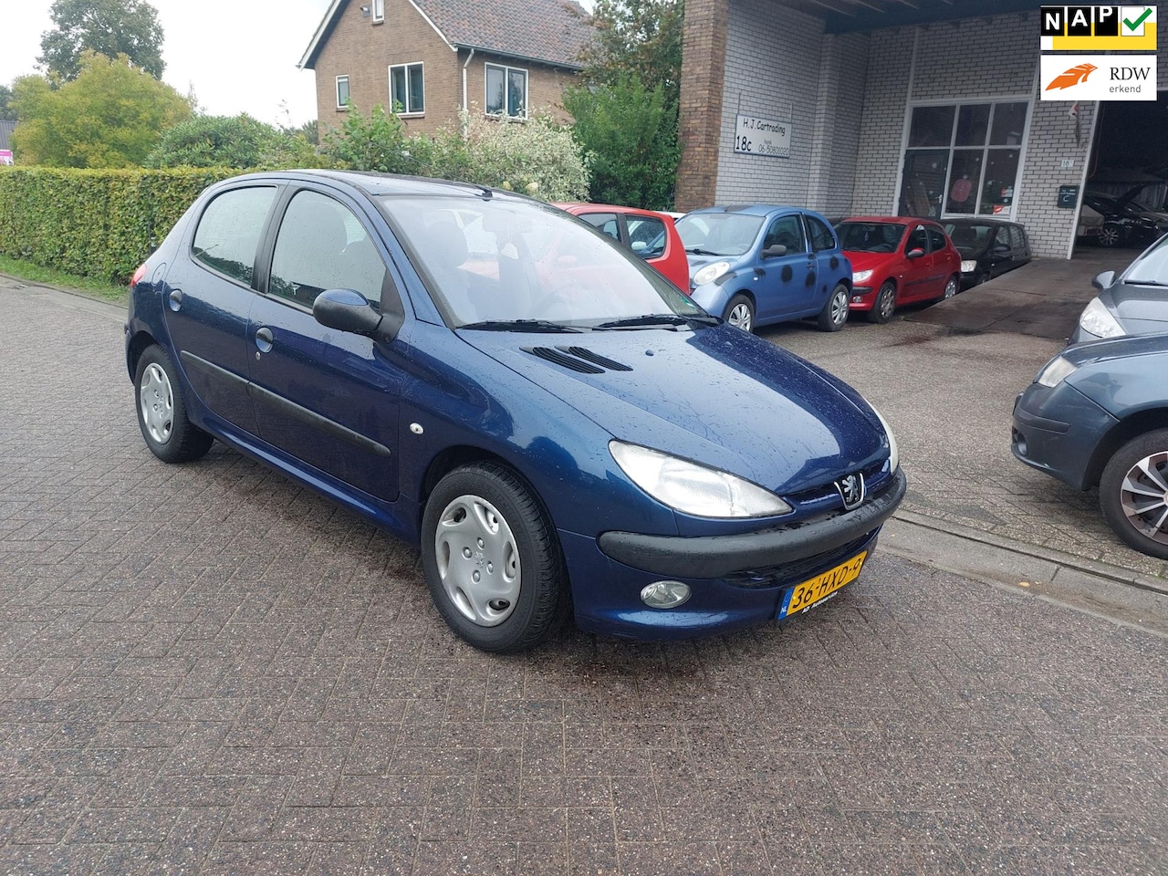 Peugeot 206 - 1.6-16V Gentry AUTOMAAT - AutoWereld.nl