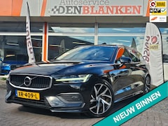 Volvo V60 - 2.0 T5 Momentum Automaat BJ.2019 / Panodak / Leder / Apple Carplay / Navi / Led / Camera /