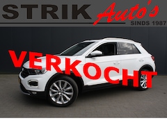 Volkswagen T-Roc - 1.5 TSI Sport - PANORAMADAK - TREKHAAK - VIRTUAL COCKPIT - NAVIGATIE