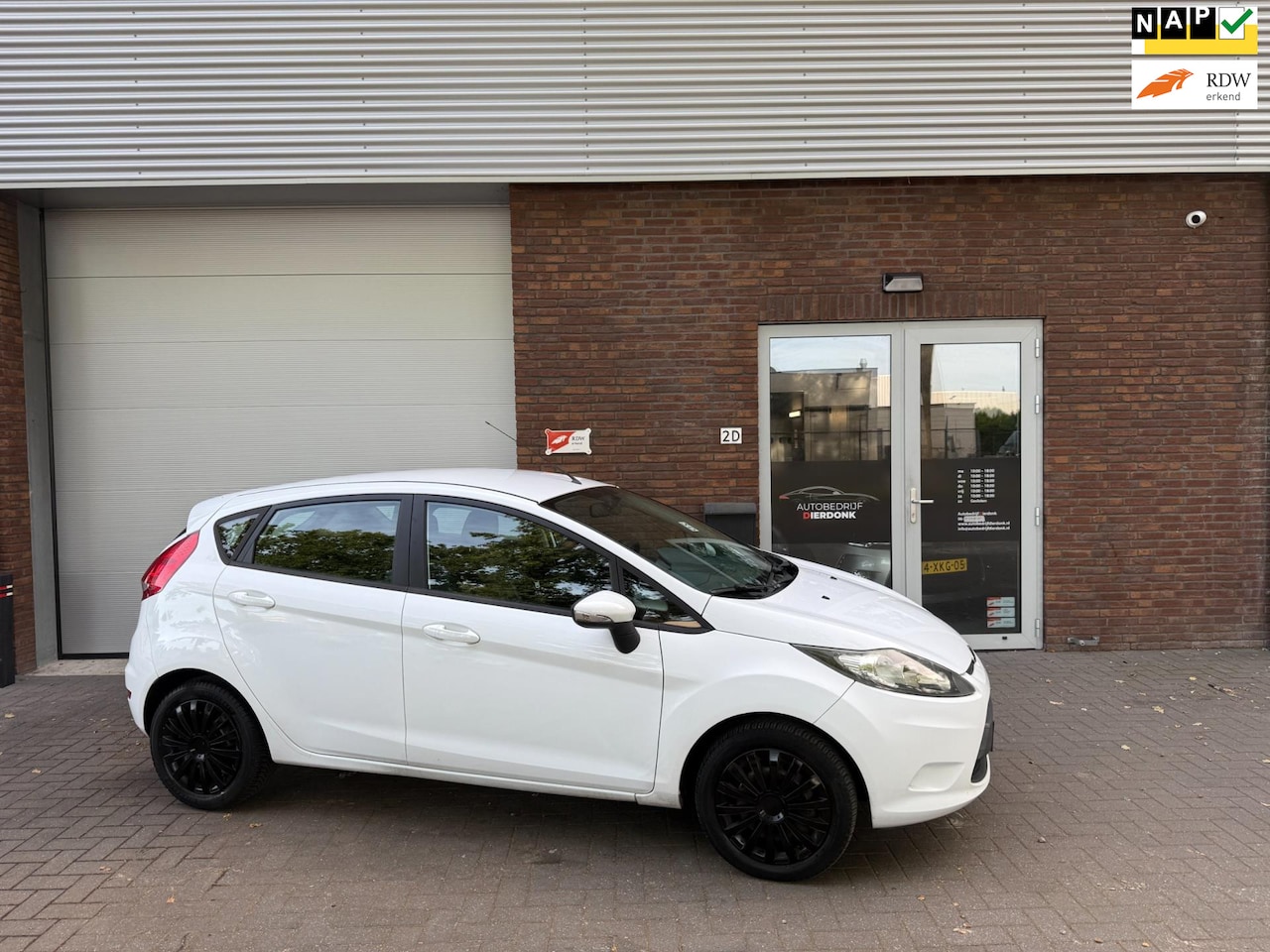 Ford Fiesta - 1.4 Trend|AUTOMAAT|NIEUWE APK|AIRCO - AutoWereld.nl