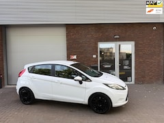 Ford Fiesta - 1.4 Trend|AUTOMAAT|NIEUWE APK|AIRCO