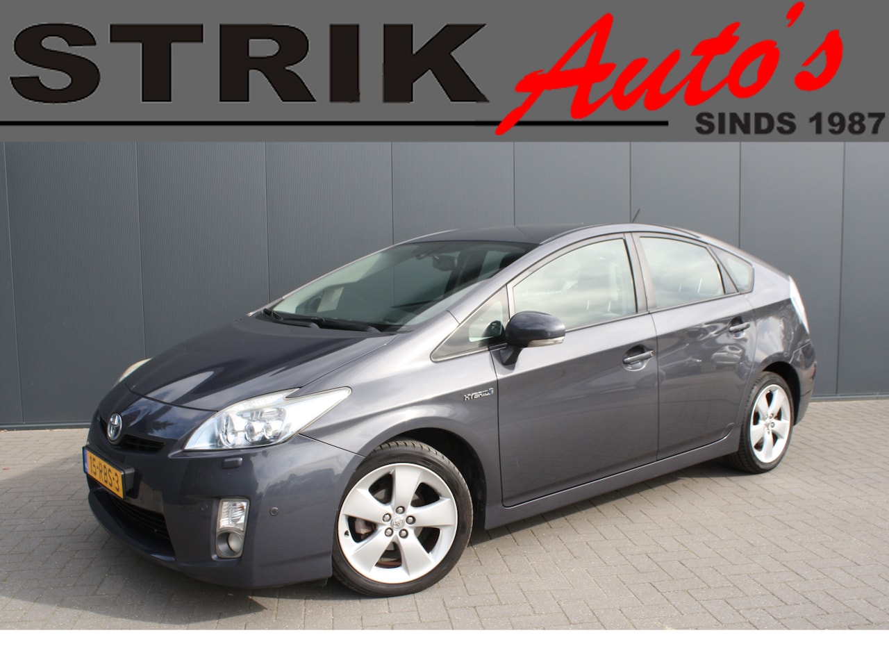 Toyota Prius - 1.8 Dynamic Business - NAVIGATIE - CAMERA - PDC - AutoWereld.nl
