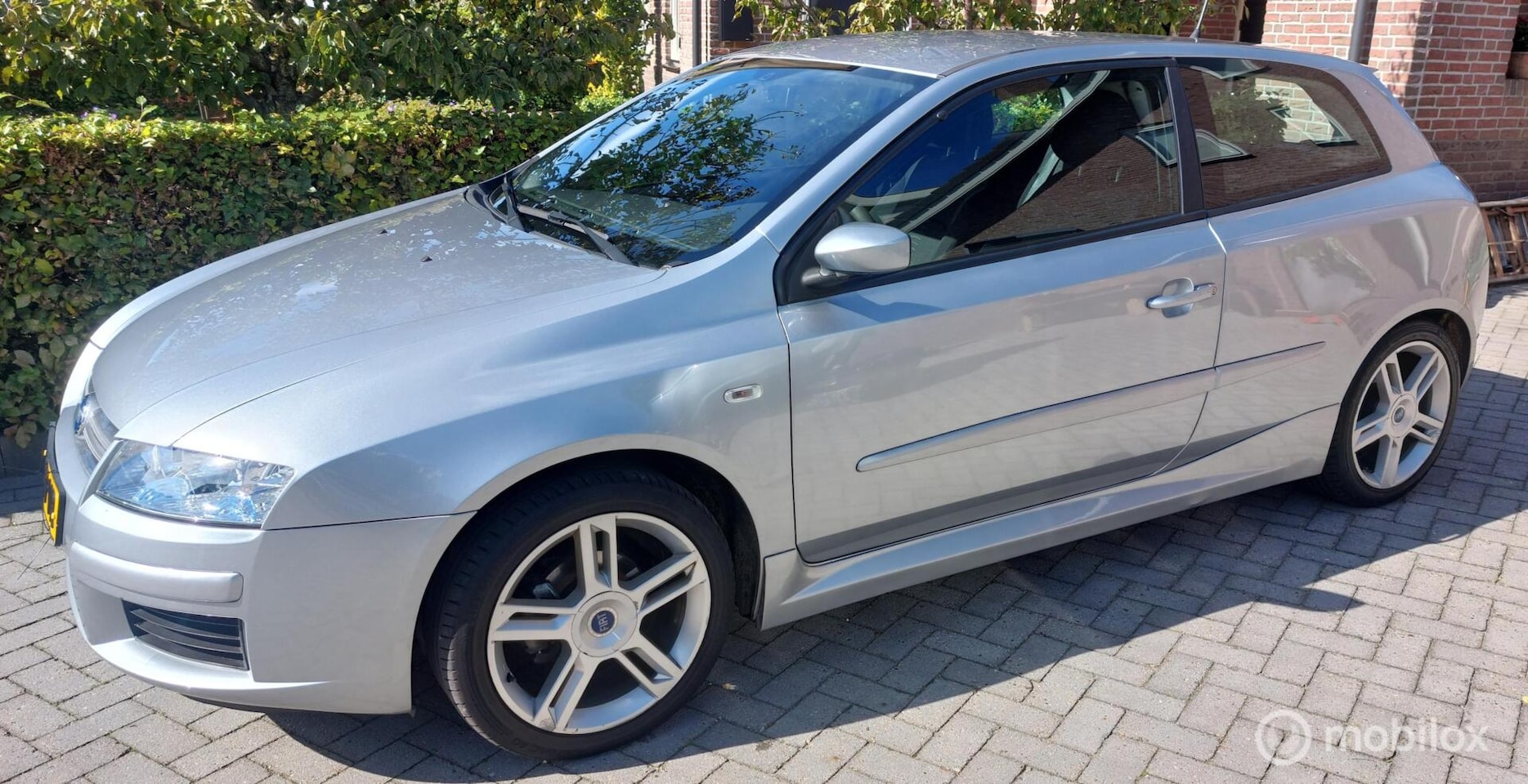 Fiat Stilo - 1.4-16V Racing ZEER MOOI / LAGE KMS/Nieuw Distr!! - AutoWereld.nl