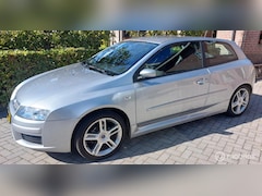 Fiat Stilo - 1.4-16V Racing ZEER MOOI / LAGE KMS/Nieuw Distr