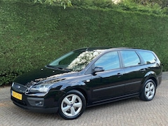 Ford Focus Wagon - 1.6-16V AUTOMAAT/AIRCO KOUD/LEER/APK NIEUW