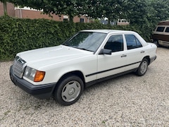 Mercedes-Benz 200-serie - 200 Automaat 140000km