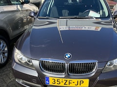 BMW 3-serie - 320i Business Line