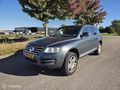 Volkswagen Touareg - 3.0 TDI Exclusive Edition Grijskenteken