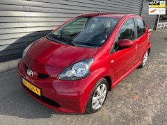 Toyota Aygo - 1.0-12V Aspiration Red Half Leder APK t/m 6-5-26
