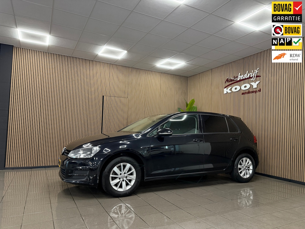 Volkswagen Golf - 1.2 TSI Comfortline * Automaat / Dealer onderhouden / Navigatie / NL Auto * - AutoWereld.nl