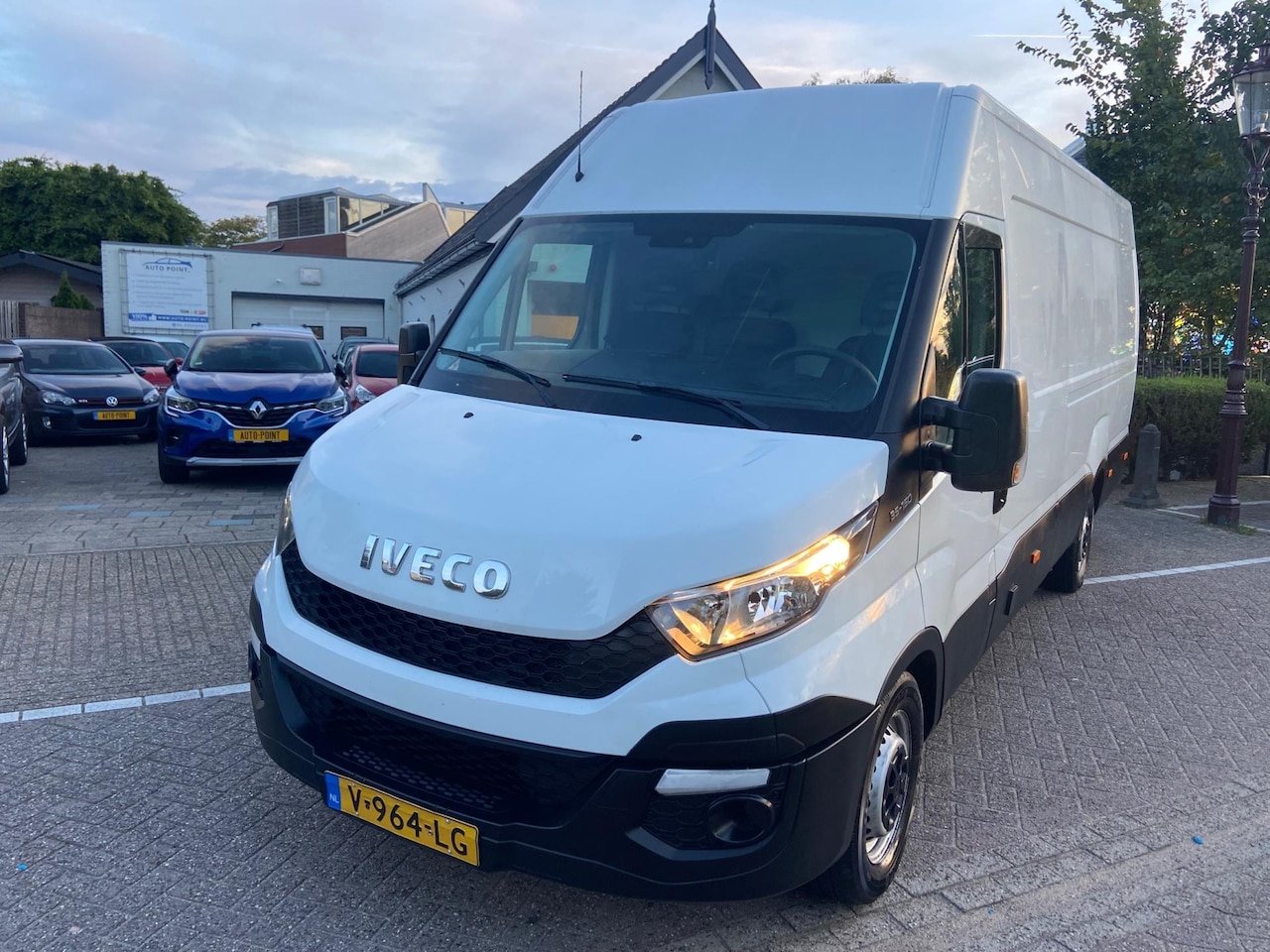 Iveco Daily - 35S15 3.0 MAXI/LUCHTVERING/3/ZITS/CLIMA/CAMERA/ALARM - AutoWereld.nl