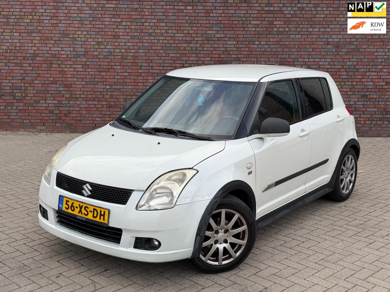Suzuki Swift - 1.3 Shogun | Lederen bekleding | 110.493 KM NAP | APK tot 6-6-2026 | Airco | El. Ramen | R - AutoWereld.nl