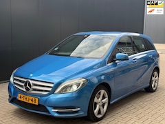 Mercedes-Benz B-klasse - 200 Ambition Leder Trekhaak Stoelverwarming