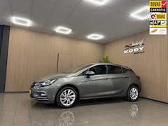 Opel Astra - 1.4 Innovation * NL Auto / Navigatie / LED / Parkeersensoren / Trekhaak