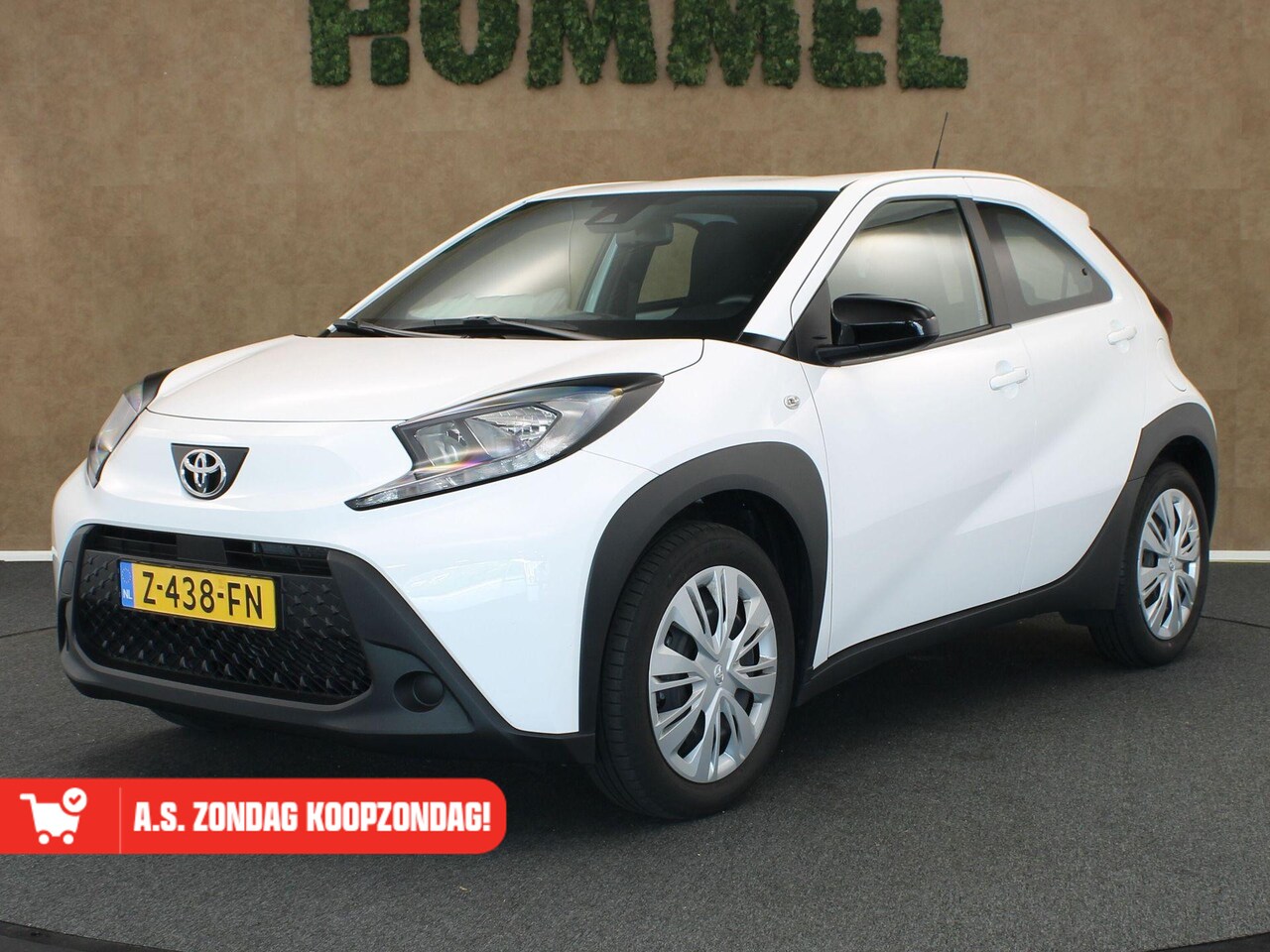 Toyota Aygo X - 1.0 VVT-i MT Play - ORIGINEEL NEDERLANDSE AUTO - AIRCO - ADAPTIEVE CRUISE CONTROL - ACHTER - AutoWereld.nl