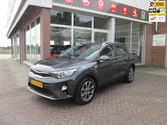 Kia Stonic - 1.0 T-GDi DynamicLine /Camera/Navi / Carplay