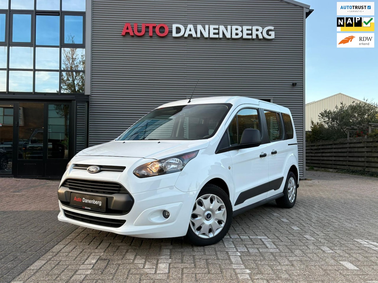 Ford Tourneo Connect Compact - 1.0 125PK - AutoWereld.nl