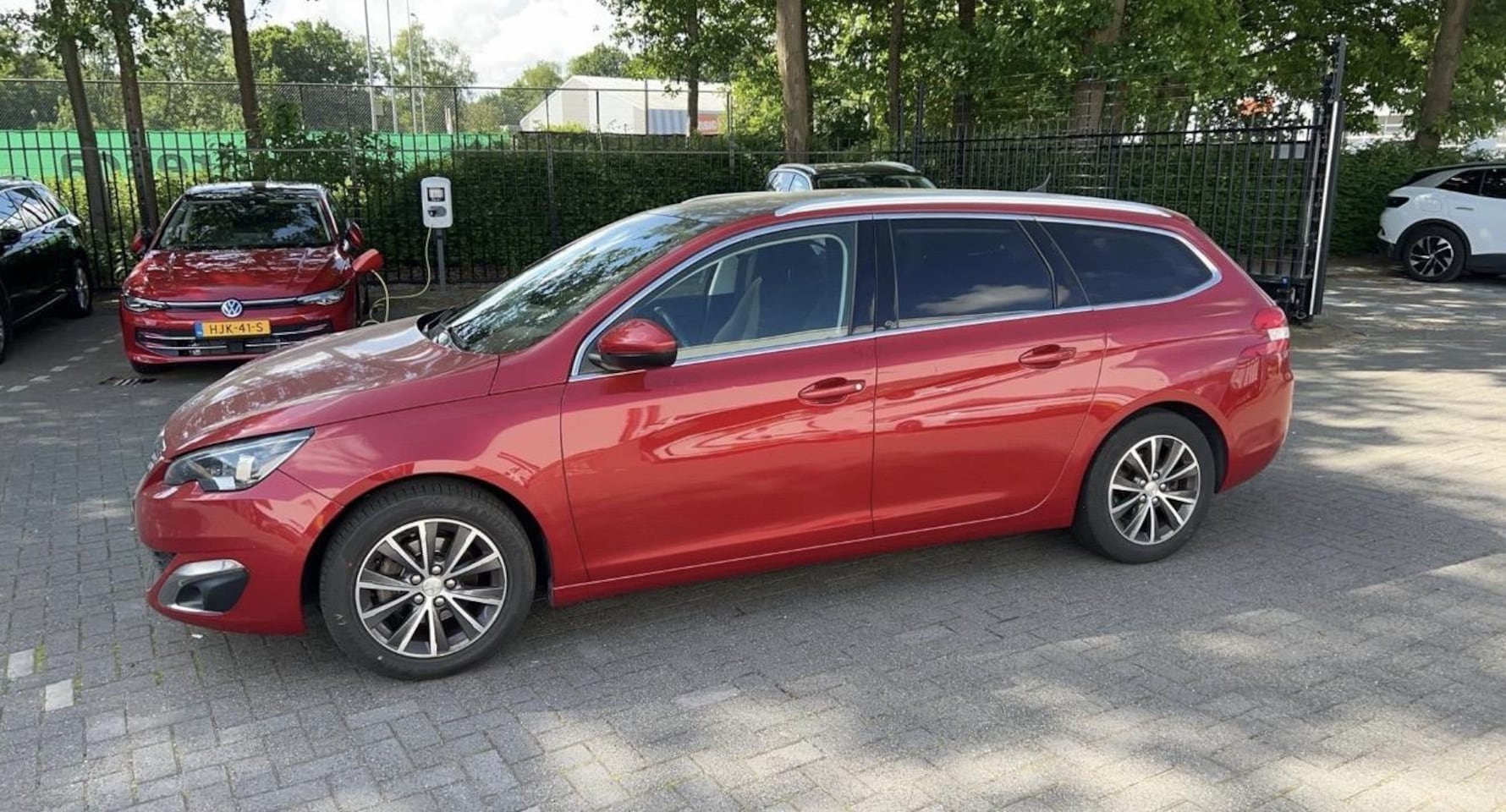 Peugeot 308 SW - 1.2 PureTech Allure 1.2 PureTech Allure - AutoWereld.nl