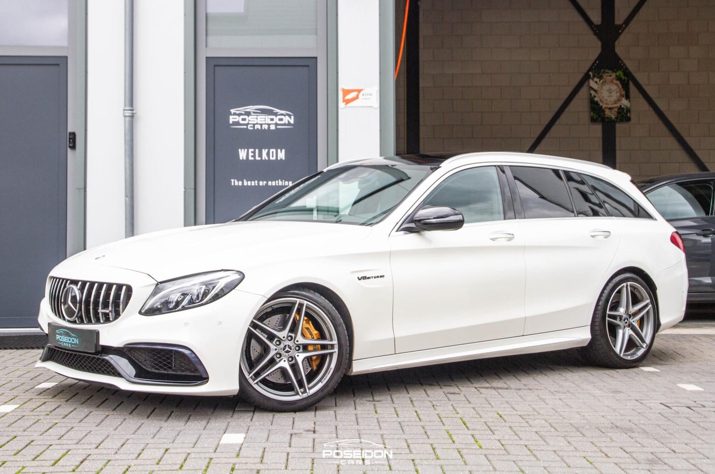 Mercedes-Benz C-klasse Estate - AMG C63 PANO | NIGHTPAKKET | MEMORY | HEAD-UP | KEYLESS | DOWNPIPE | LED ILS - AutoWereld.nl