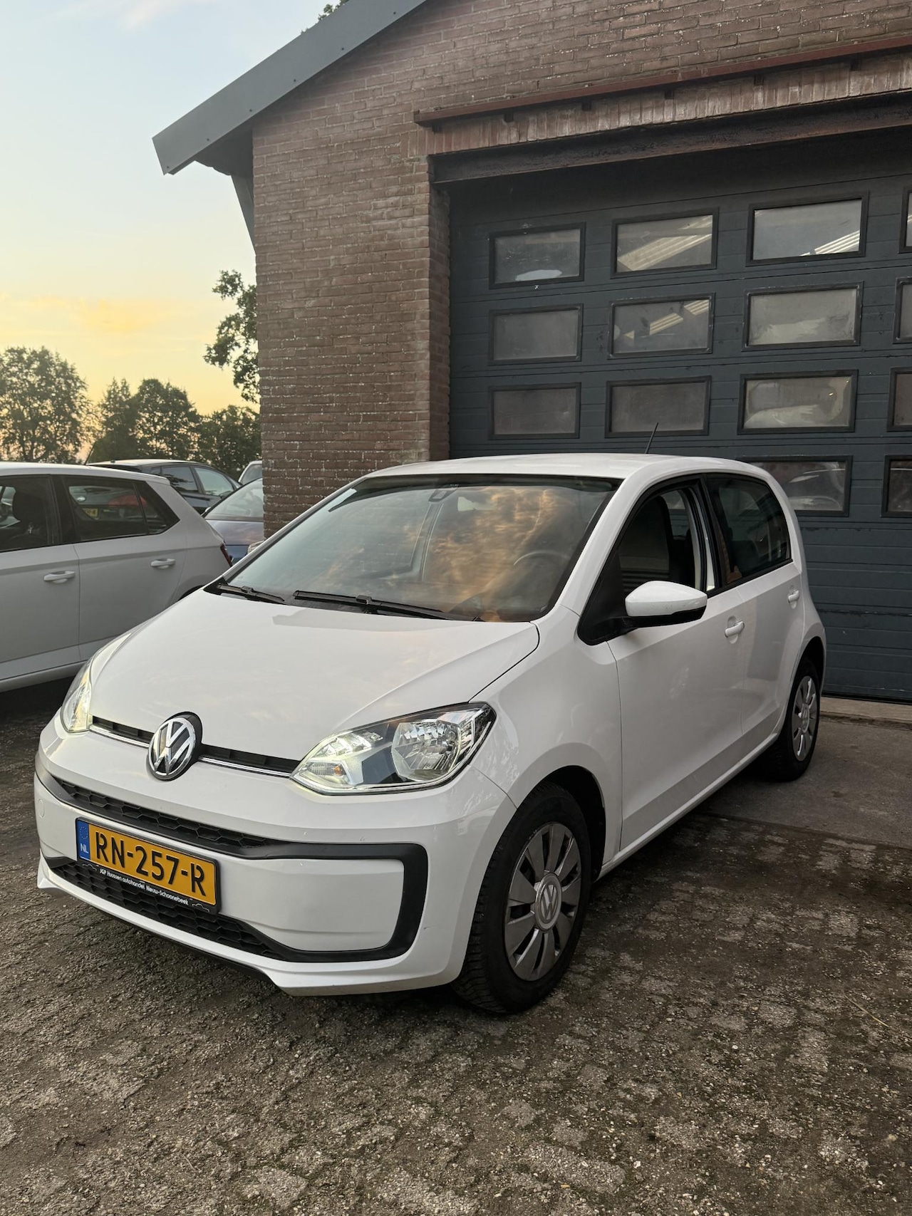 Volkswagen Up! - 1.0 BMT move up! Airco/5DRS/LED/Facelift/NAP - AutoWereld.nl