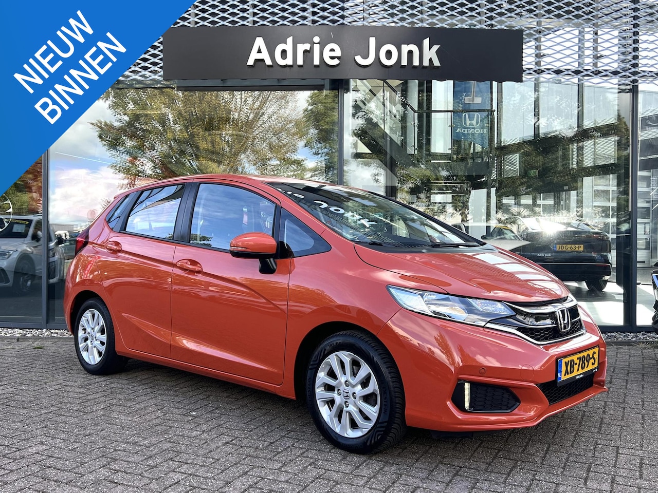 Honda Jazz - 1.3 i-VTEC Comfort AUTOMAAT | TREKHAAK | NAVIGATIE | PARKEER SENSOREN V+A | LM VELGEN | AL - AutoWereld.nl