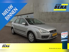 Ford Focus - 1.6-16V Champion