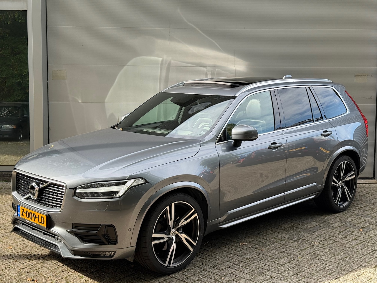 Volvo XC90 - 2.0 D5 AWD R-Design Inscription l Pano l Bowers&Wilkins l 360 Camera l ACC l Headup l - AutoWereld.nl