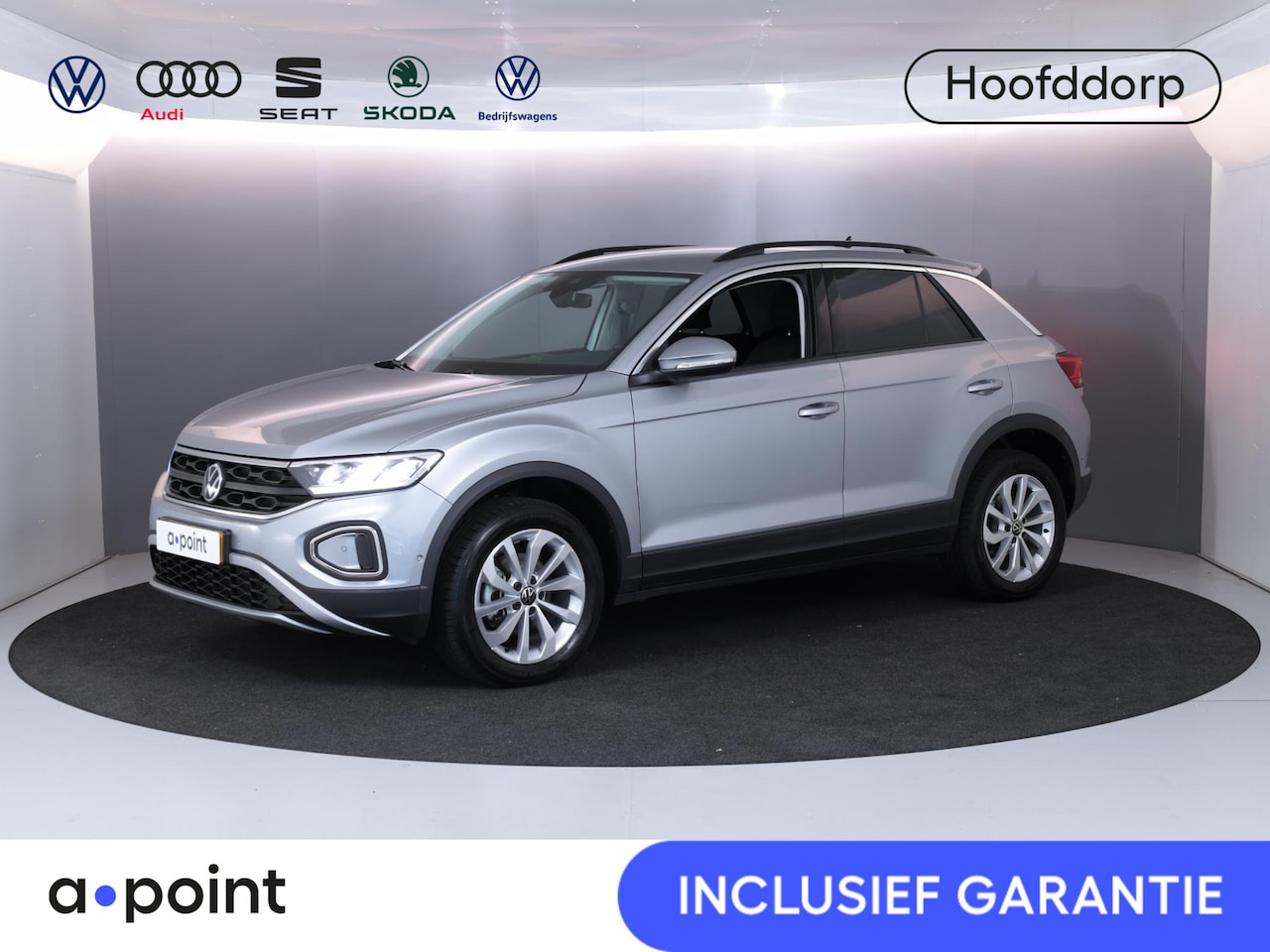 Volkswagen T-Roc - 1.5 TSI Life Edition 150 pk Automaat (DSG) | Verlengde garantie | Navigatie via App | Park - AutoWereld.nl