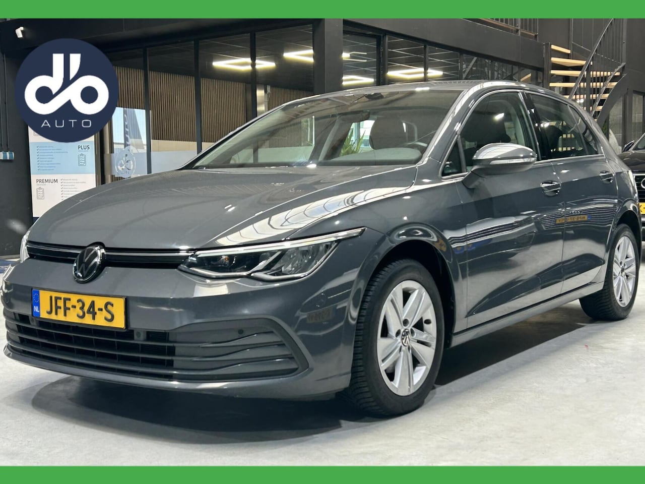 Volkswagen Golf - 1.0 eTSI Life Business DIGI DASHB. I SFEER VERLICHTING I FULL LED I PDC V+A + CAMERA - AutoWereld.nl