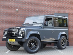 Land Rover Defender 90