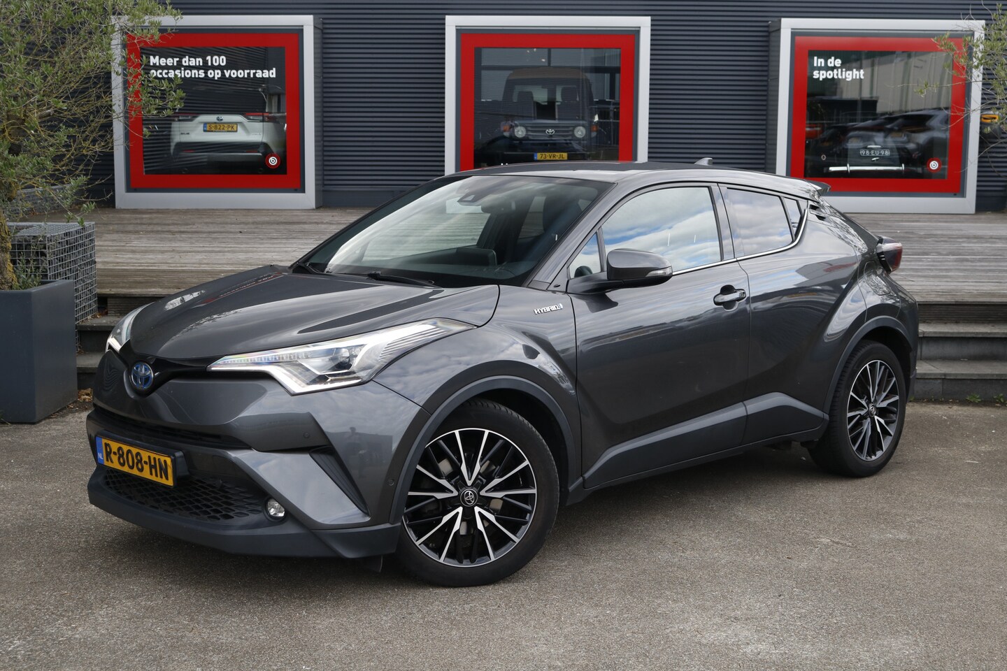 Toyota C-HR - 1.8 Hybrid Executive 1.8 Hybrid Executive - AutoWereld.nl