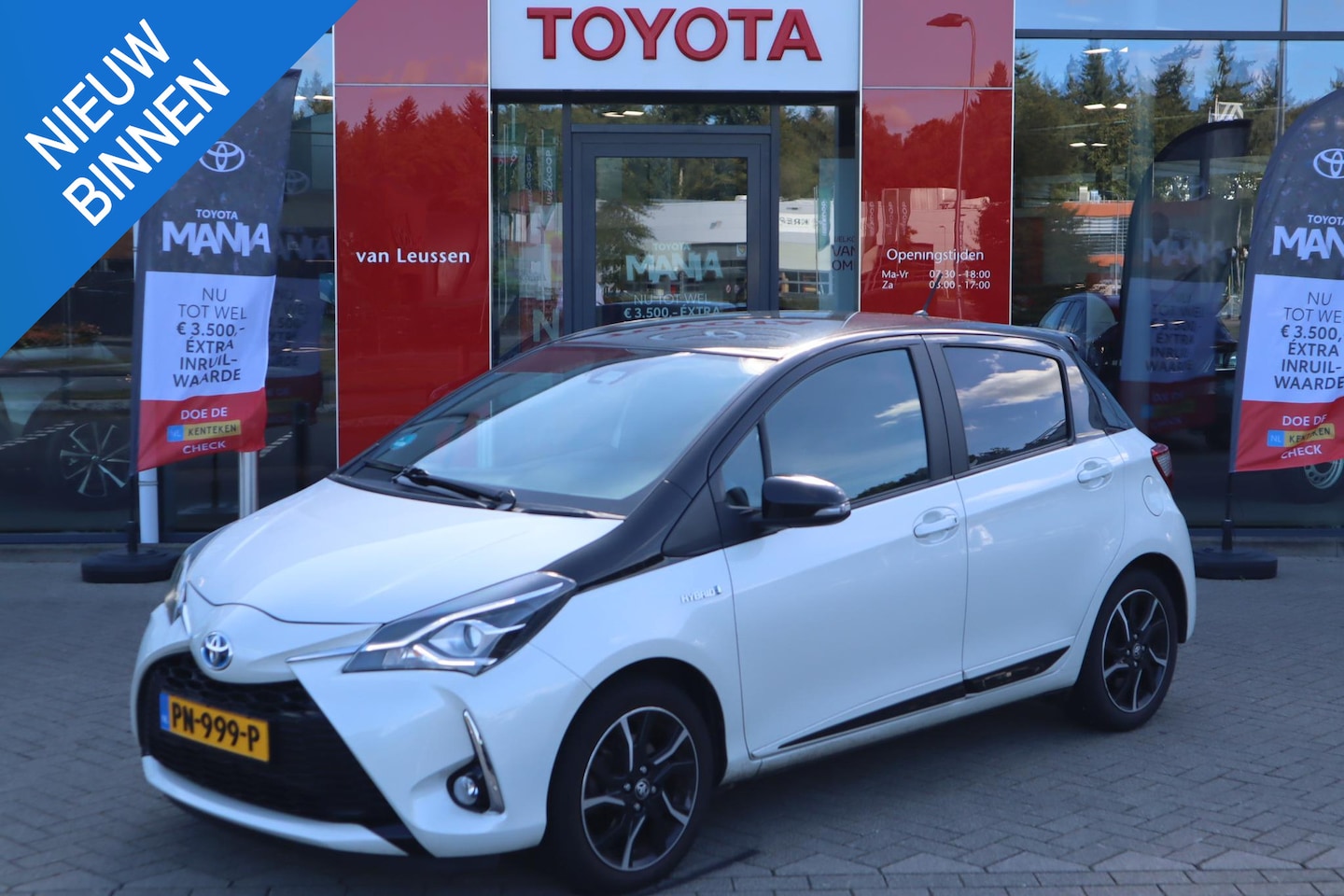 Toyota Yaris - 1.5 HYBRID BI-TONE CRUISE CLIMA CAMERA ELEK-RAMEN PRIVACY GLASS LM-VELGEN - AutoWereld.nl