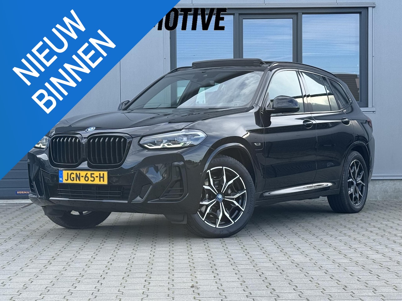 BMW X3 - xDrive30e High Executive 292 PK | M sport | Panorama dak | Keyless | Camera - AutoWereld.nl