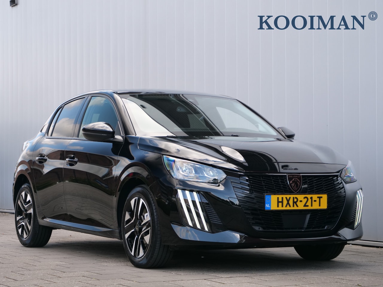 Peugeot 208 - 1.2 PureTech 100pk Allure LED / Navigatie / Camera - AutoWereld.nl
