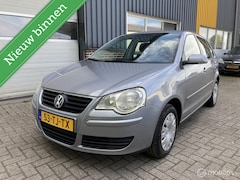 Volkswagen Polo - 1.4-16V Optive TREKHAAK