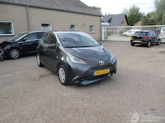 Toyota Aygo - 1.0 VVTI x_fun