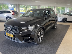 Volvo XC40 - 1.5 T5 Recharge plus Dark 261 pk apple/android van eerste eigenaar