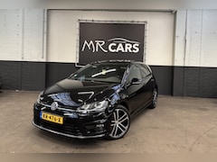 Volkswagen Golf - 1.4 TSI Business Edition R-Line