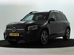 Mercedes-Benz GLB - 200 AMG Nightpakket 7 Persoons | Panoramadak | Distronic | Keyless-Go | Memory | Sfeerverl