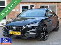 SEAT Leon Sportstourer - 1.5 eTSI Style Launch Ed|wegklapbare trekhaak|camera|18inch|carplay