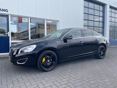 Volvo S60 - 1.6 T4 Momentum
